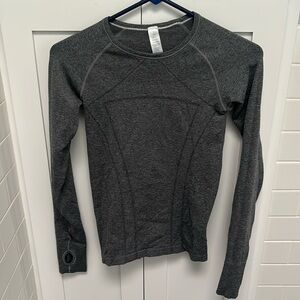 LULULEMON / IVIVVA Athletic Long Sleeve Girls Sz M